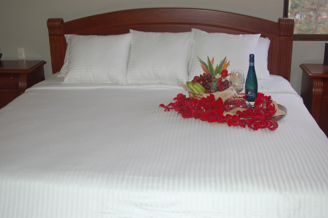Hotel Maria Isabel Manta Cameră foto